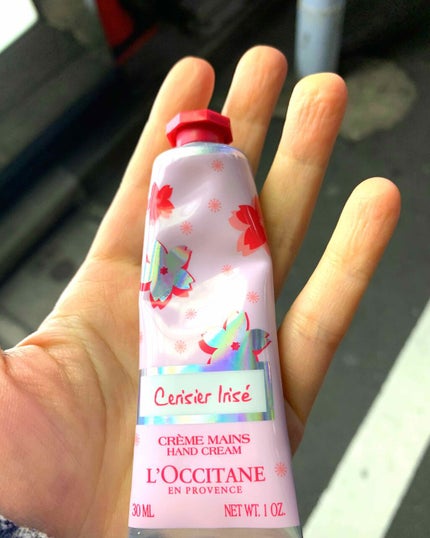 チェリープリズム ハンドクリーム/L'OCCITANE/ハンドクリームを使ったクチコミ(1枚目)