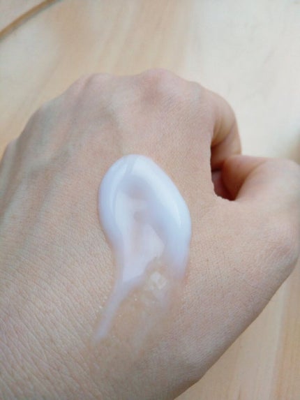 とろんと濃ジェル 薬用美白 N/なめらか本舗/オールインワン化粧品を使ったクチコミ(5枚目)