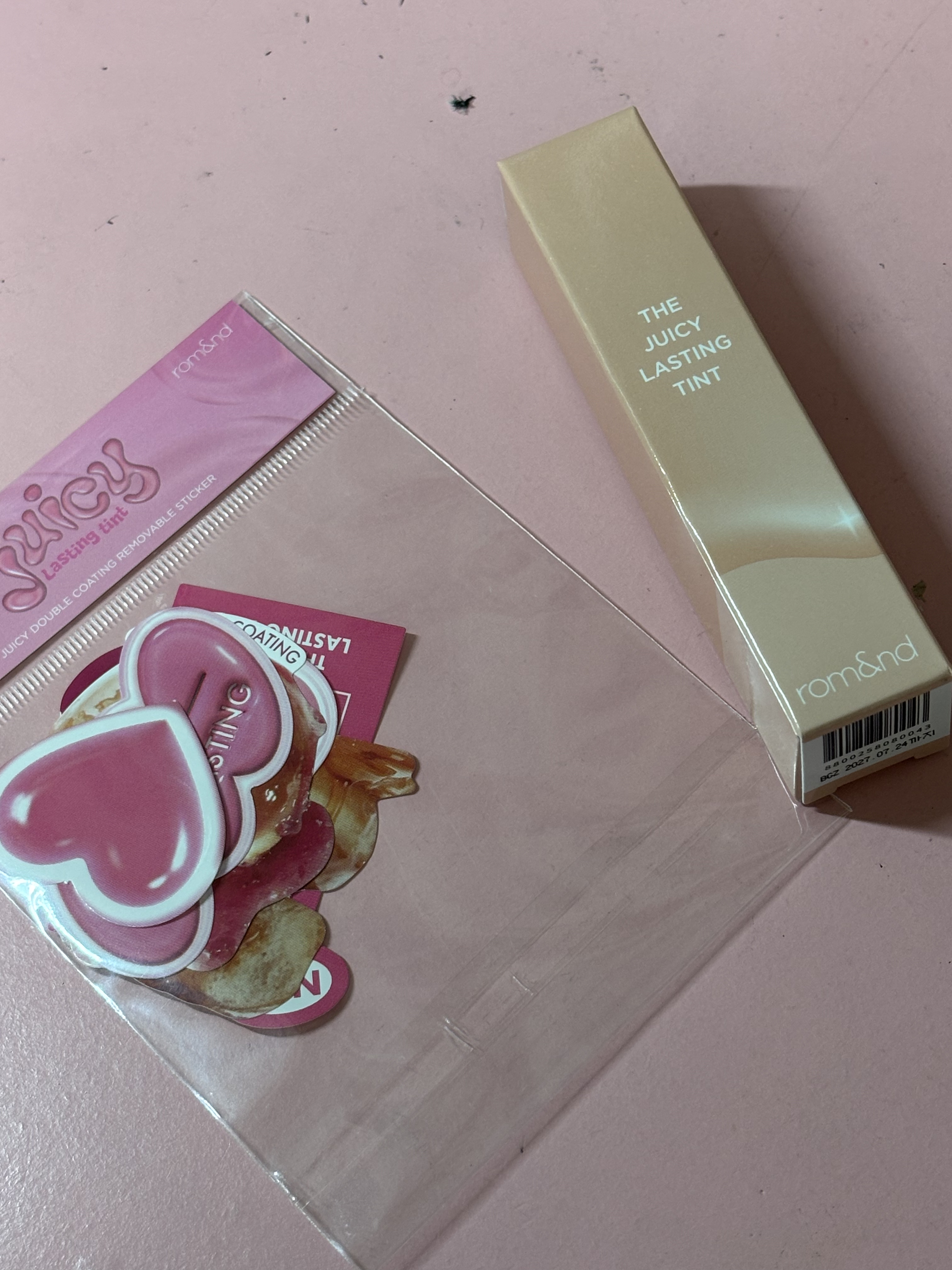 ジューシーラスティングティント/rom&nd/リップティントを使ったクチコミ（1枚目）