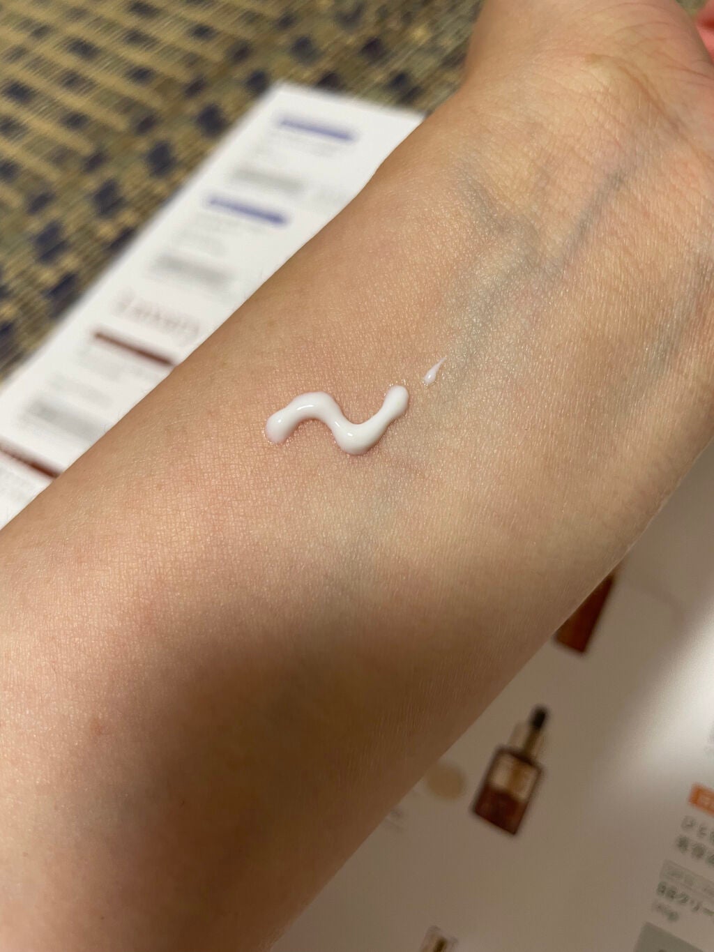 ラグジュアリーホワイト WプロテクトUVプラス/アンプルール/日焼け止めミルクを使ったクチコミ(3枚目)