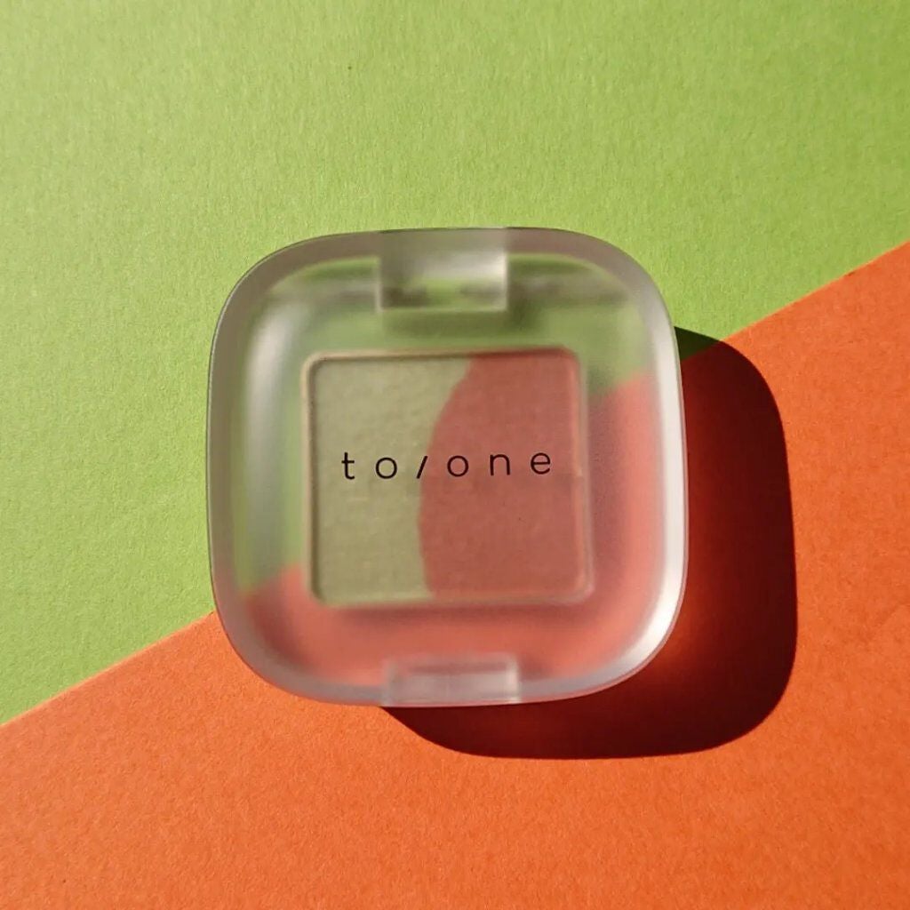 ペタル フロート アイシャドウ/to/one/アイシャドウパレットを使ったクチコミ(2枚目)