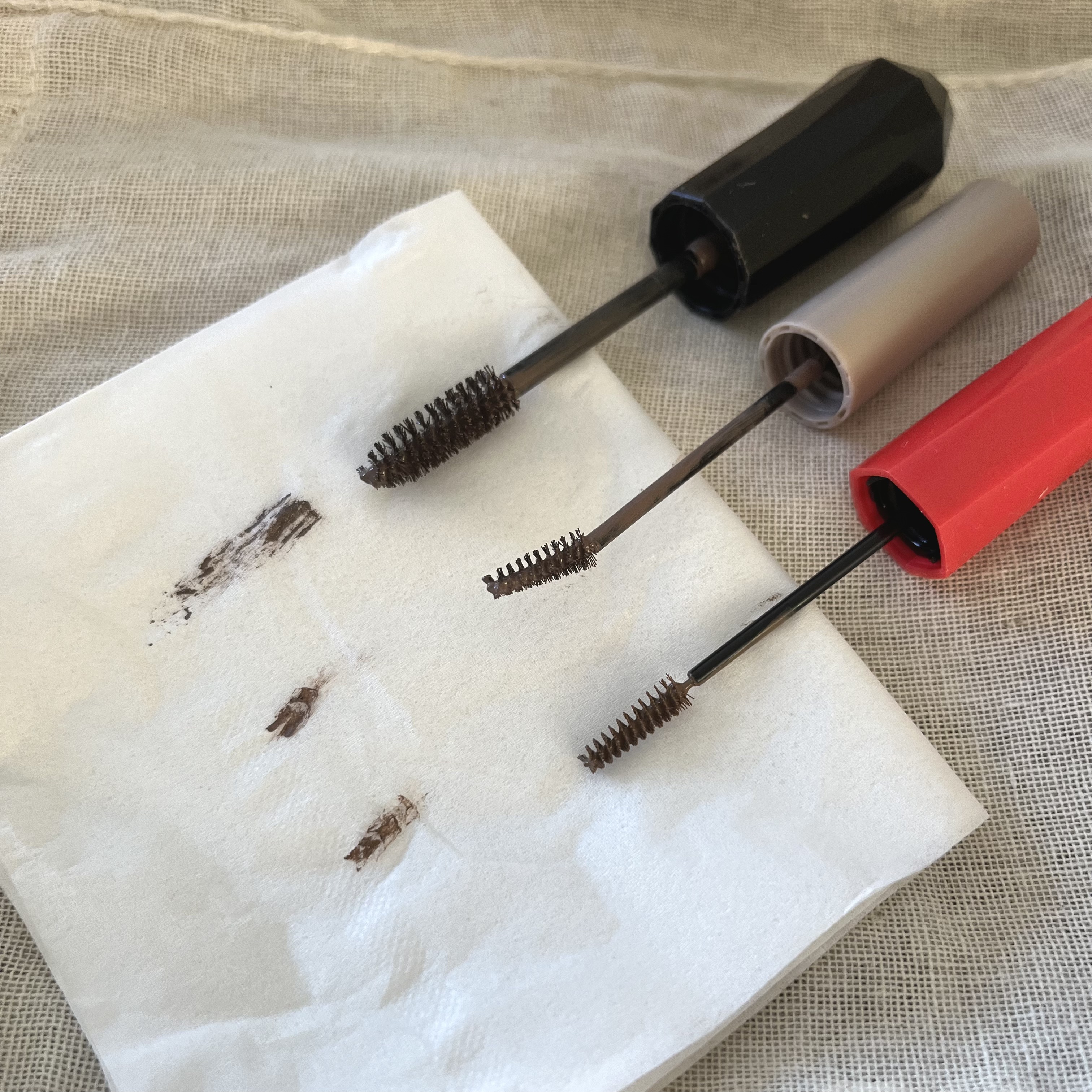 カラーリングアイブロウ/ヘビーローテーション/眉マスカラを使ったクチコミ（1枚目）