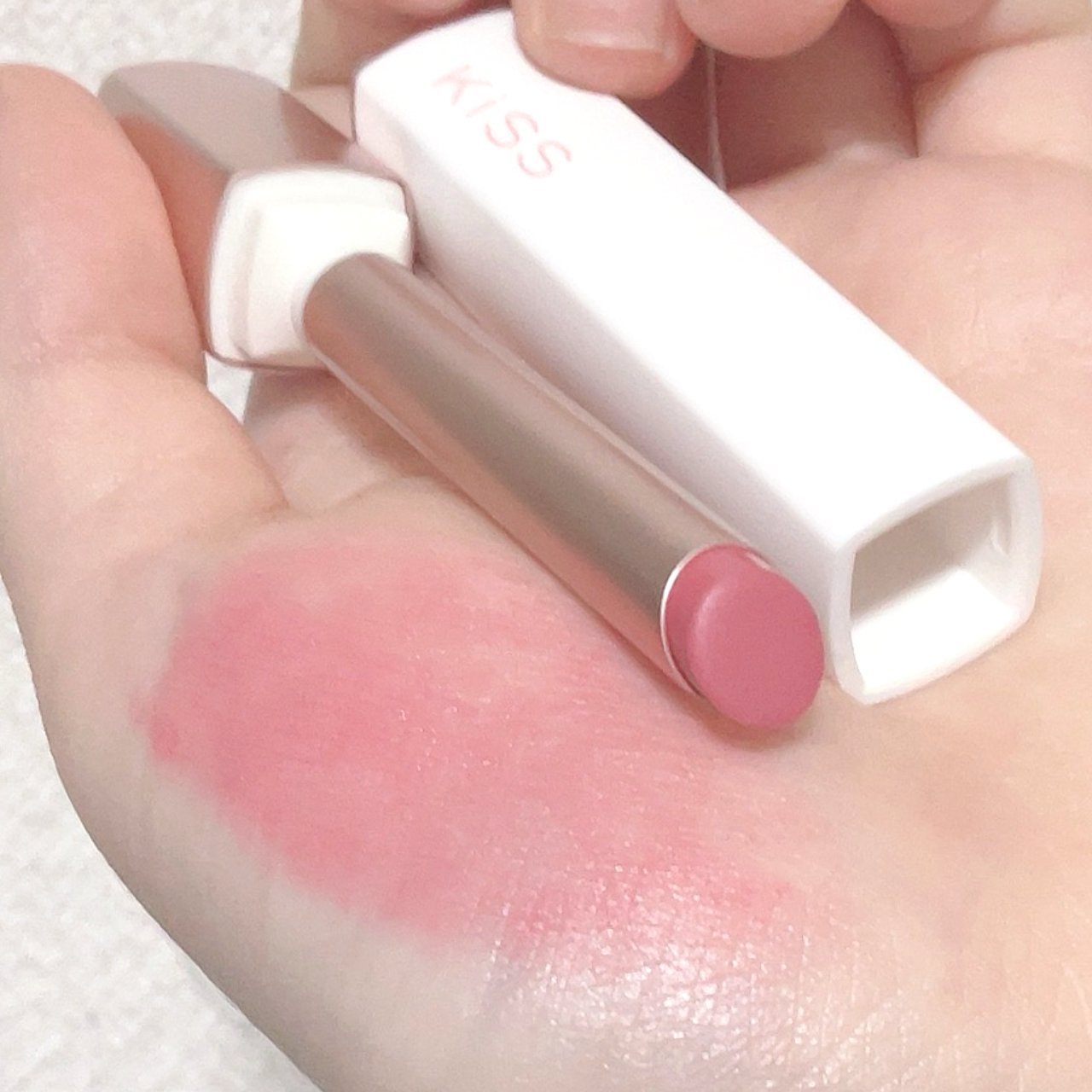 キス　うぶふわリップ/KiSS/口紅を使ったクチコミ（2枚目）