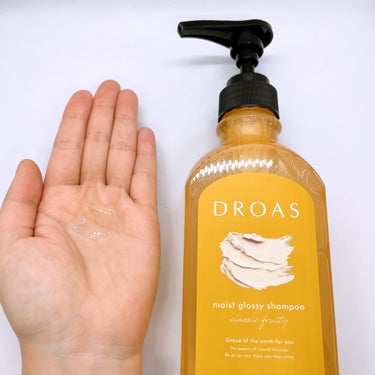 DROAS モイストグロッシーシャンプー/トリートメントのクチコミ「DROASのモイストグロッシーシャンプー/トリートメントを使用しました😊

泥の地肌ヘッドスパ.....」（2枚目）