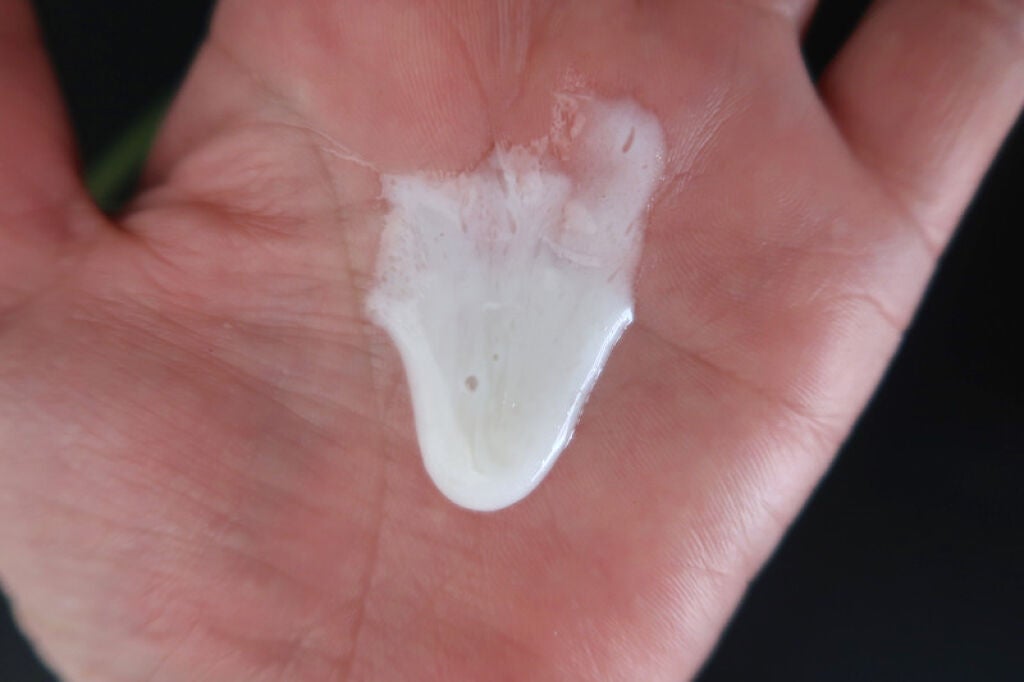 ミスクレオ on LIPS 「今の時期の寒暖差で肌が結構ダメージを受けてバリア機能が弱ってい..」(3枚目)