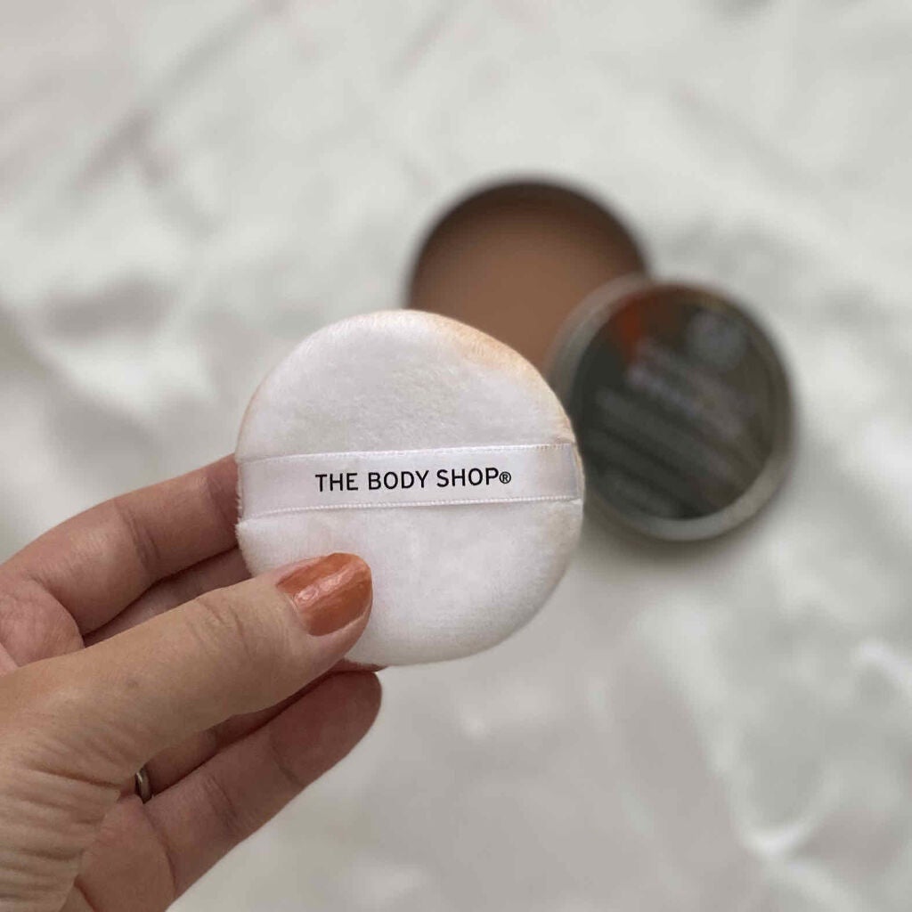 ココナッツブロンズマットブロンジングパウダー/THE BODY SHOP/フェイスパウダーを使ったクチコミ(4枚目)