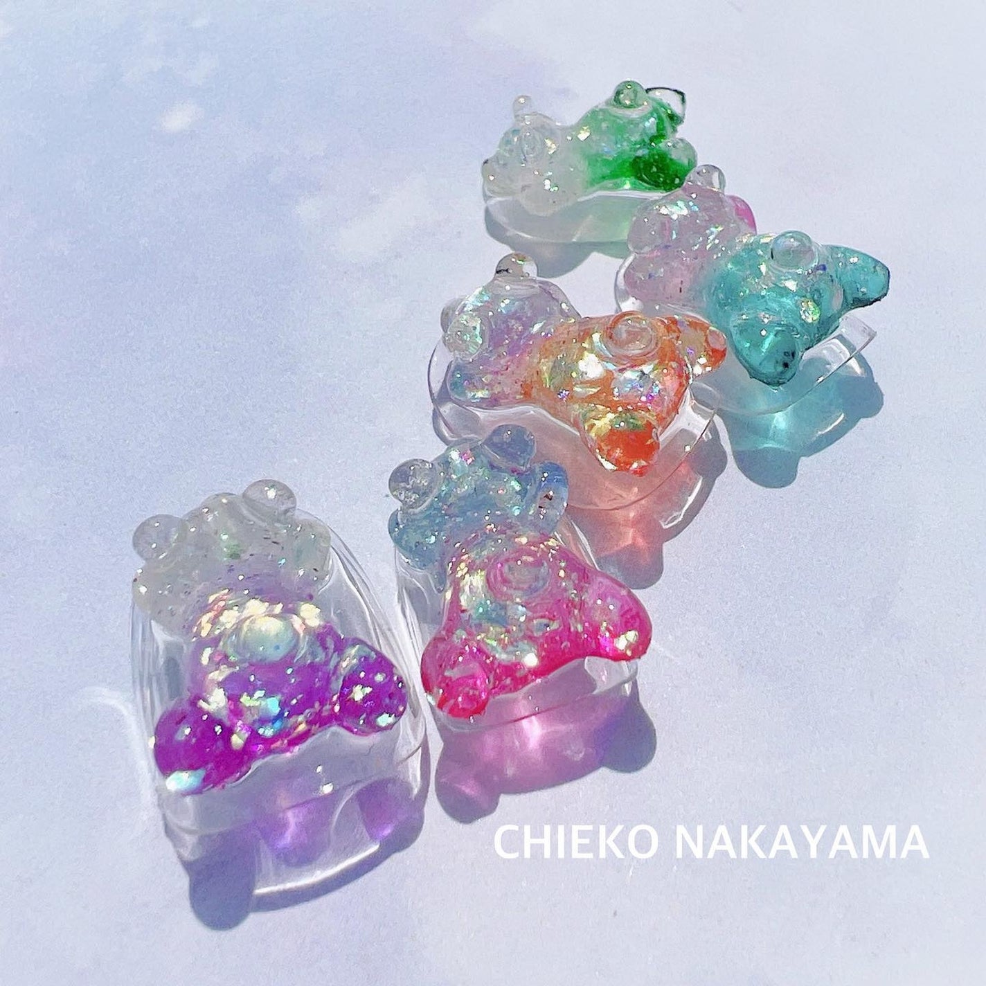 なかやまちえこ on LIPS 「色が変わるくま🐻❄️365日ネイル178日め⠀⠀@aby_s..」(1枚目)