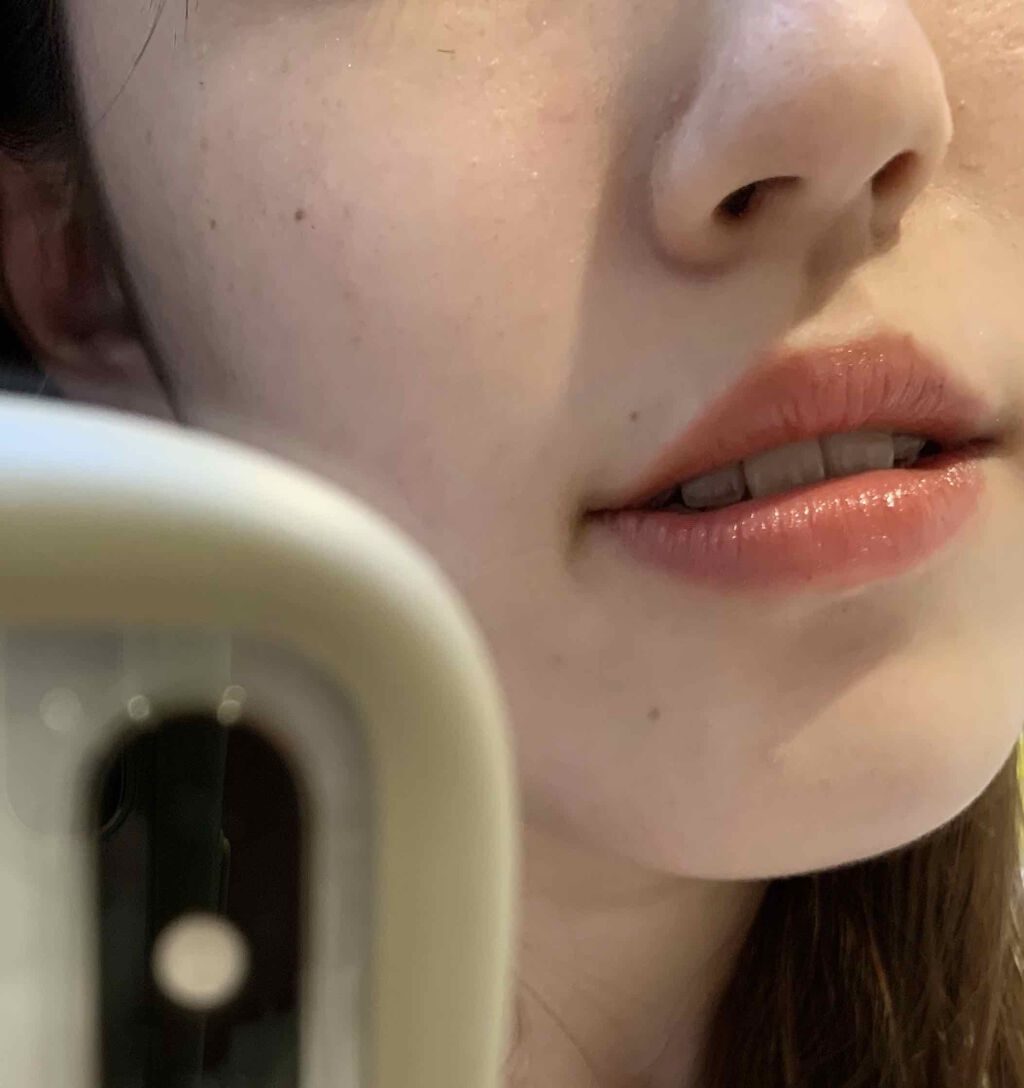 ラスティンググロスリップ/CEZANNE/口紅を使ったクチコミ（3枚目）