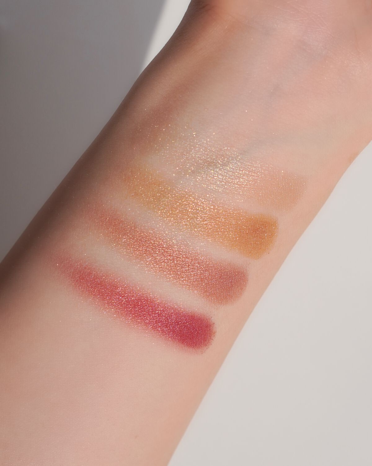 リアルクローズシャドウ/excel/アイシャドウパレットを使ったクチコミ(2枚目)