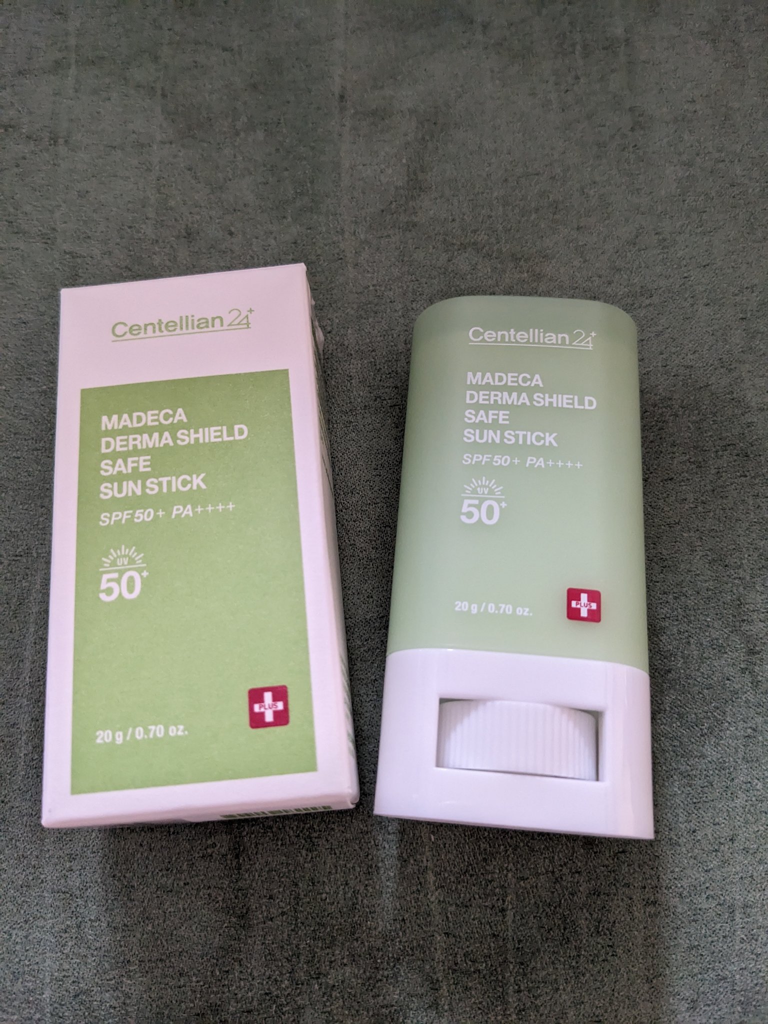 マデカダーマシールド セーフサンスティック（SPF50+ PA++++）/センテリアン24/日焼け止めスティックを使ったクチコミ（1枚目）