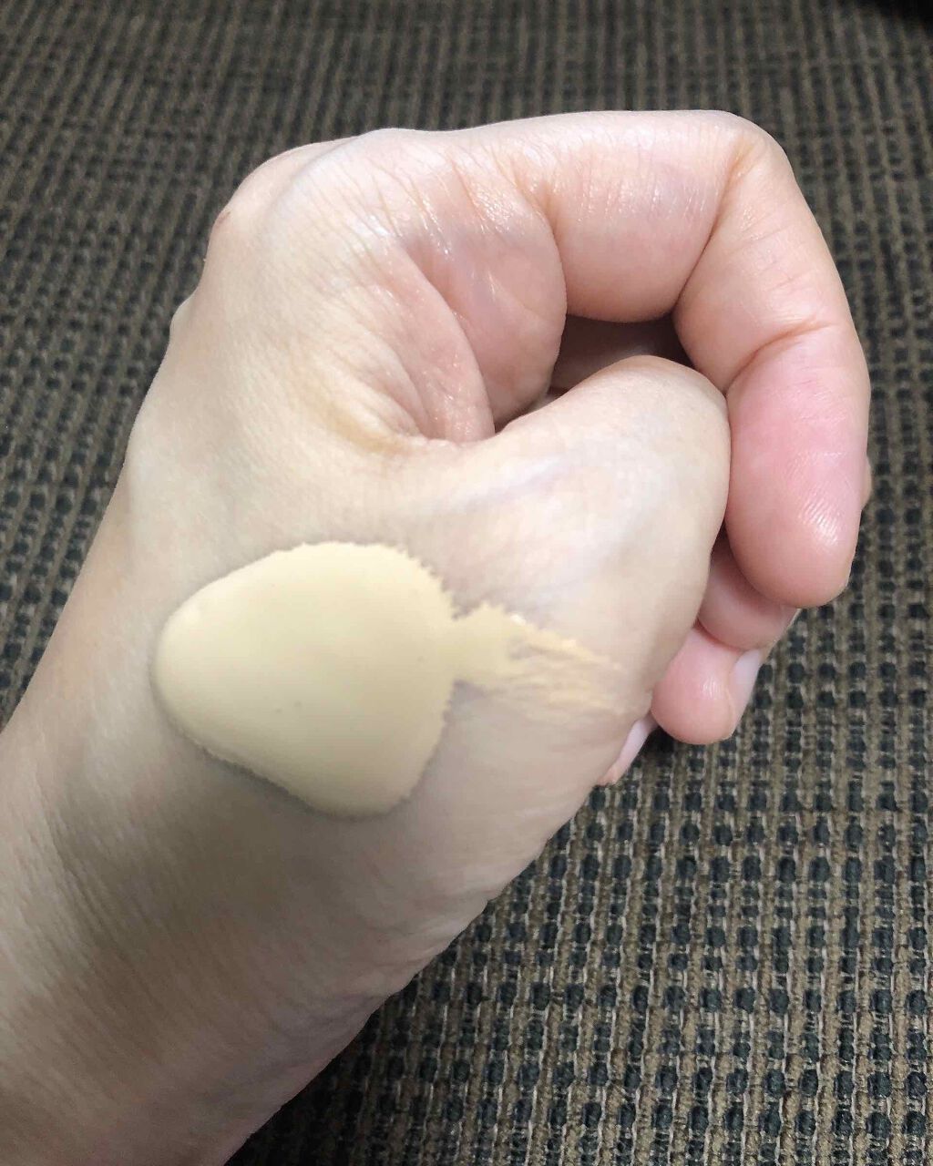 フィットミーリキッドファンデーション 215/MAYBELLINE NEW YORK/リキッドファンデーションを使ったクチコミ（2枚目）