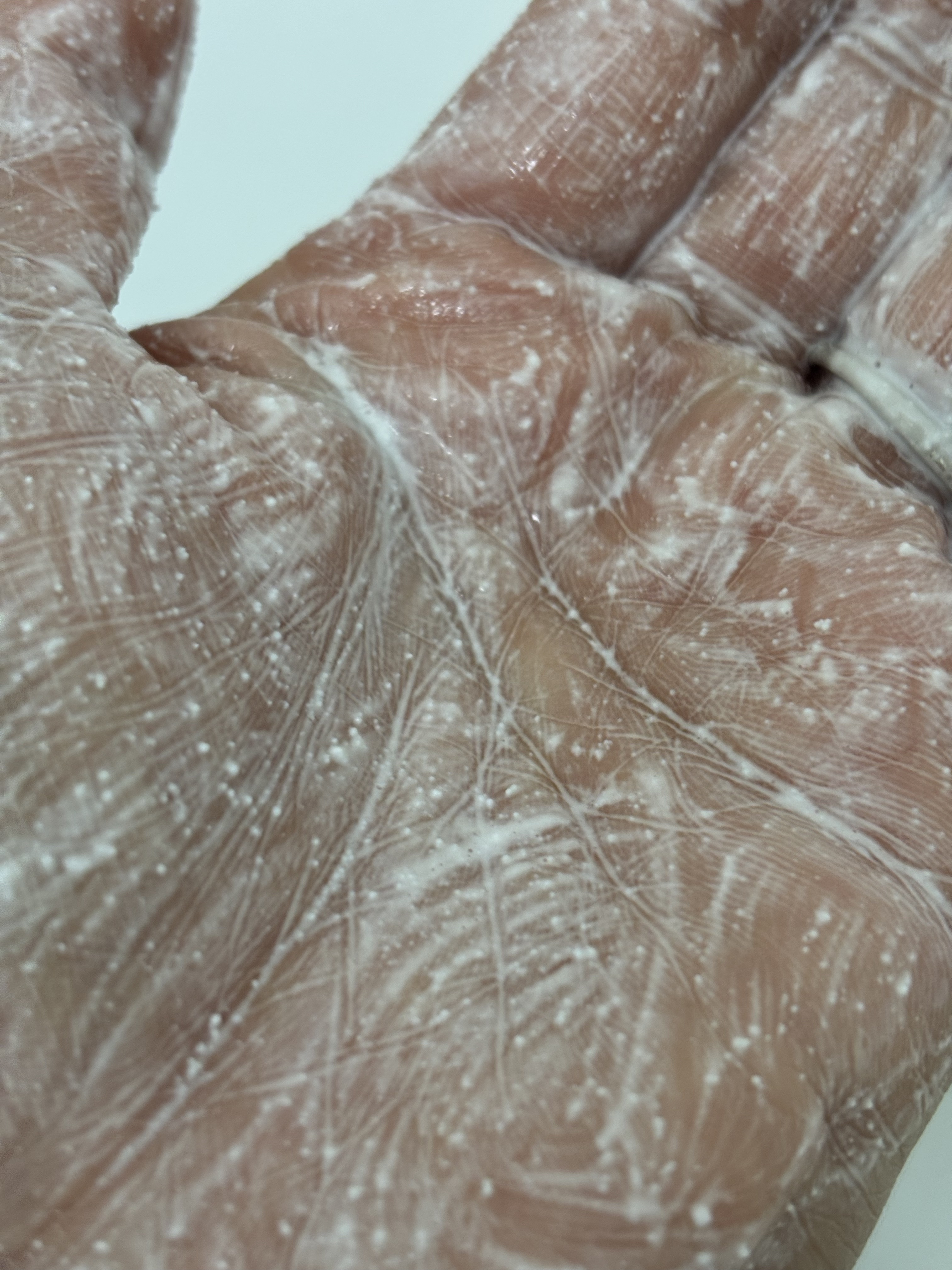 フェイススクラブ /HAP＋R/スクラブ・ゴマージュを使ったクチコミ（3枚目）