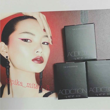 
ADDICTION 
THE EYESHADOW

2018年10月12日発売 限定品

仕事から帰宅したら、

公式サイトで買ったのが
本日届きました☺️💓

132
Empress Orchid
