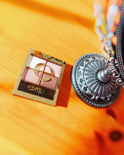 スキニーリッチシャドウ/excel/アイシャドウパレットを使ったクチコミ(2枚目)