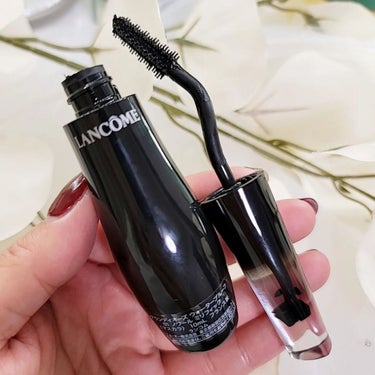 LANCOME グランディオーズ ウォータープルーフのクチコミ「LANCOME最強マスカラ❣️⁡
⁡グランディオーズ ウォータープルーフ‼️⁡
⁡￥4950⁡.....」（2枚目）