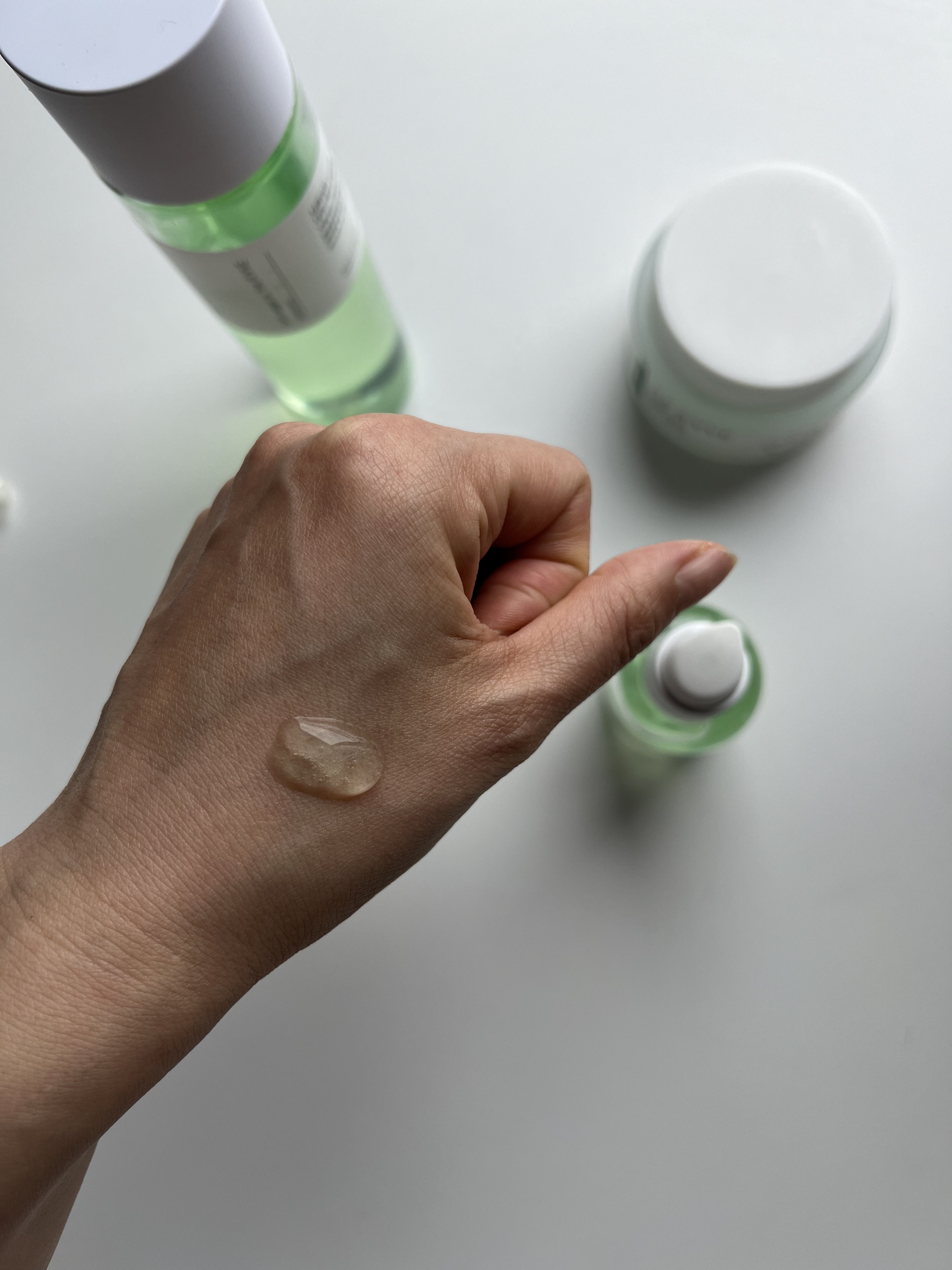 ダーマテカバイオームセラム/THE A'VVE/美容液を使ったクチコミ（3枚目）