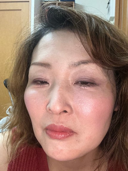 パールグロウニュアンサー/CEZANNE/パウダーハイライトを使ったクチコミ(3枚目)