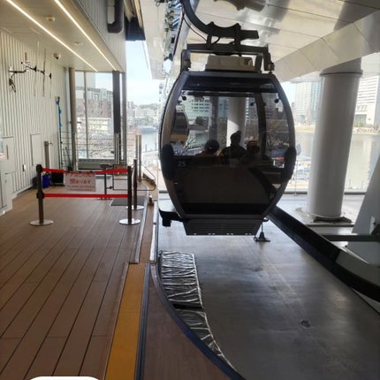 ひろちゃん on LIPS 「横浜赤レンガ倉庫こないだ彼とお出かけしてきたよ素敵過ぎて💭全て..」(6枚目)