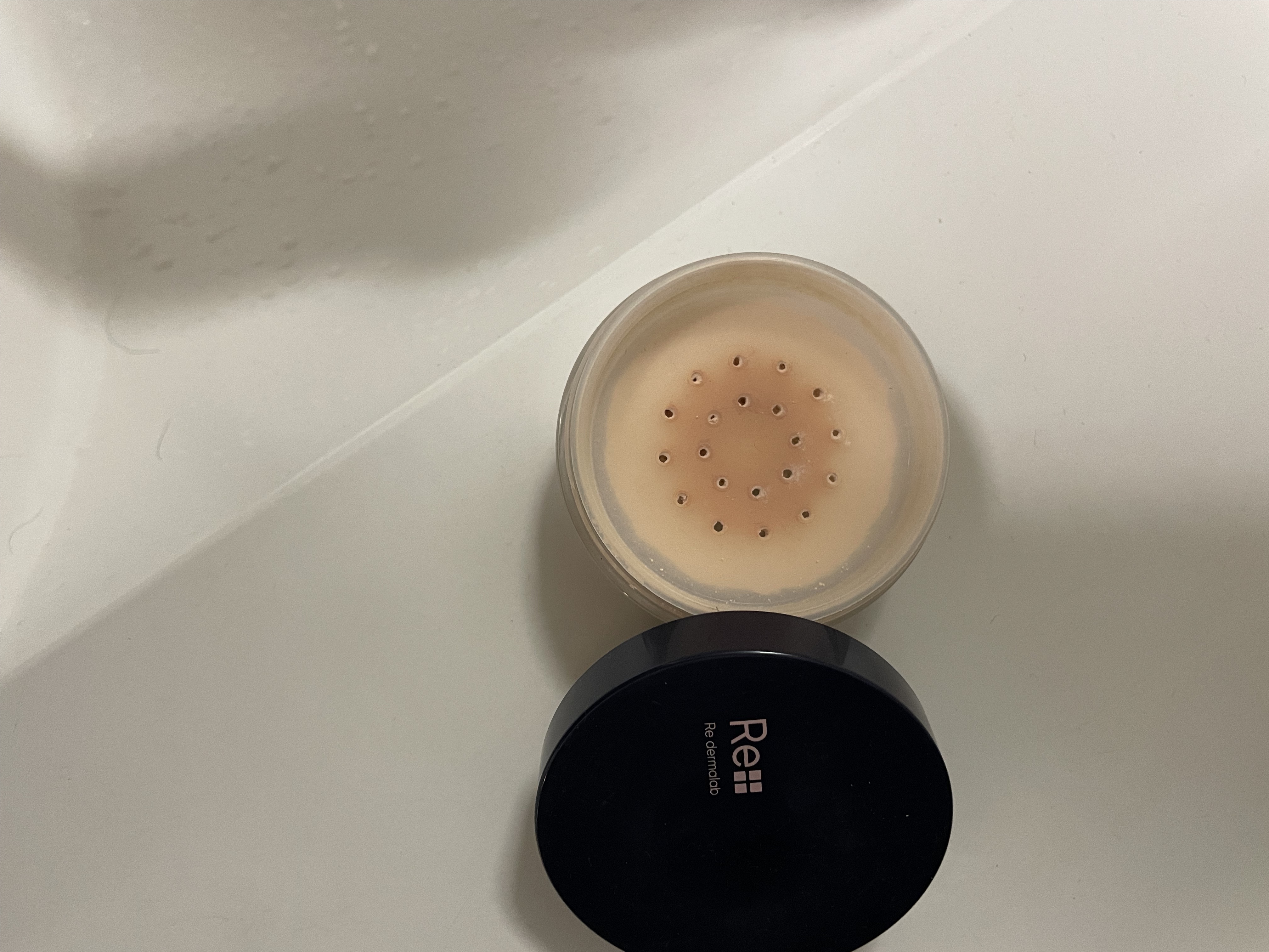 モイストクリアパウダーUV/Re dermalab/ルースパウダーを使ったクチコミ（2枚目）