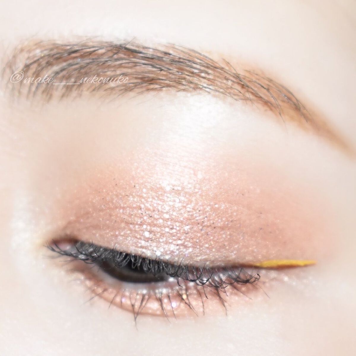 ダズリングリキッドグリッター 03 コーラルミラーボール/IM UNNY/グリッターを使ったクチコミ（3枚目）