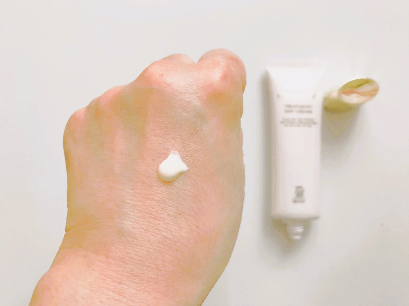 トリートメント デイ クリーム/COVERMARK/日焼け止めクリームを使ったクチコミ(3枚目)