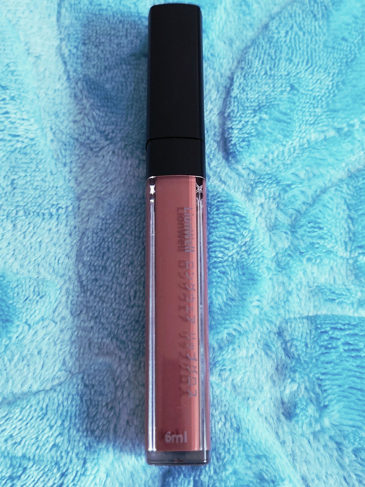 ロングウェア リップグロス/LionWell(ライオンウェル)/リップグロスを使ったクチコミ(4枚目)