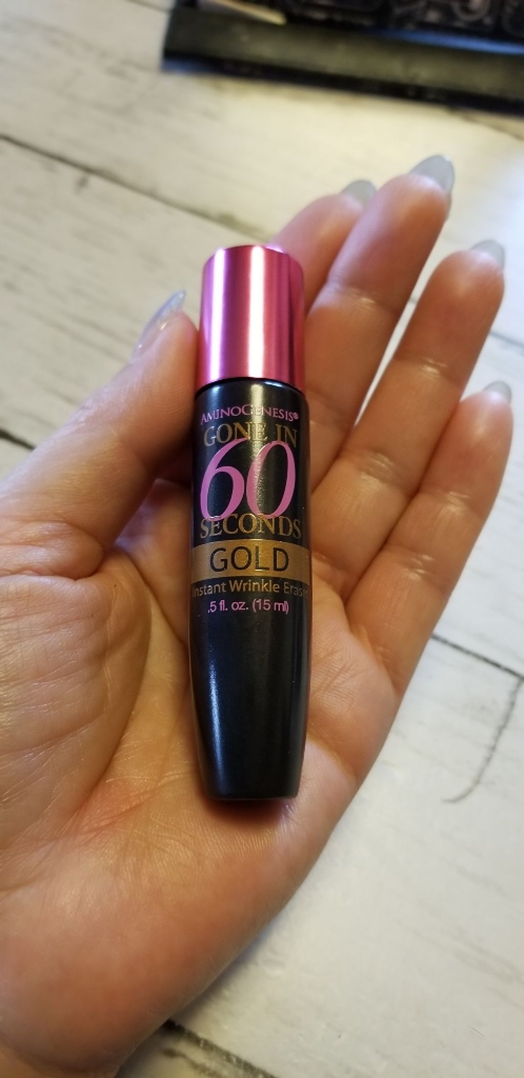 よっちゃん on LIPS 「速攻シワ伸ばしアイテム、【シックスティセカンズ】テレビ、ショッ..」(1枚目)