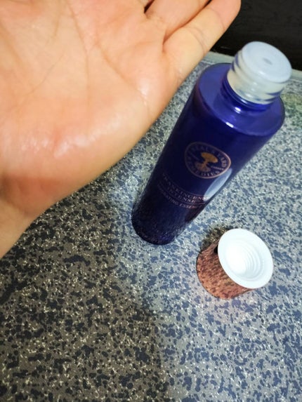 フランキンセンス インテンス ハイドレイティングエッセンス/ニールズヤード レメディーズ/化粧水を使ったクチコミ(2枚目)