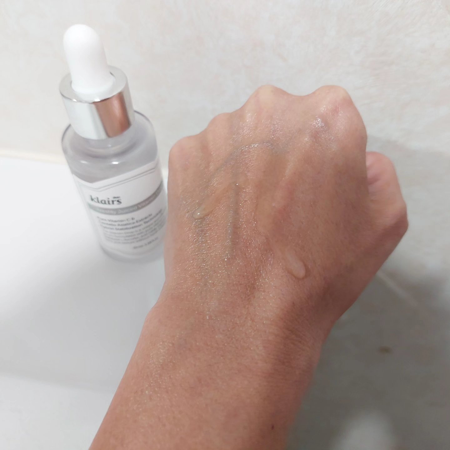 フレッシュリージュースドビタミンドロップ(35ml)/Klairs/美容液を使ったクチコミ（3枚目）