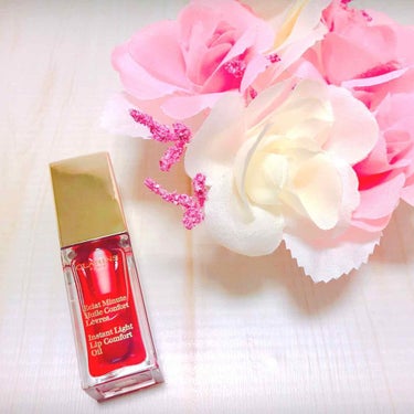 CLARINS コンフォートリップオイル03

ずっと気になっていたリップオイルを購入しました✨

唇は乾燥しがちだったのですがこれを使い始めてから潤いが改善されたので保湿力はすごいです！
普段はリップ