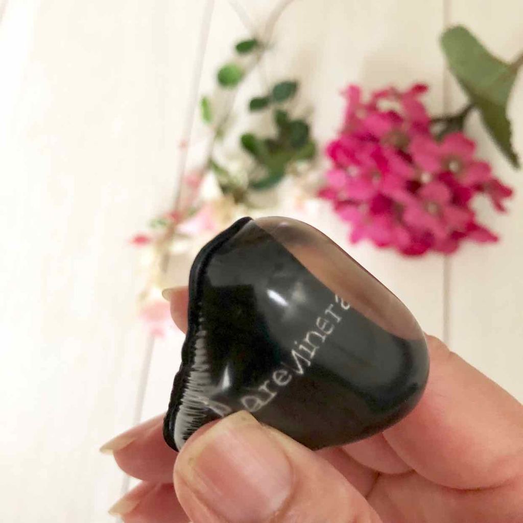 デュアルサイド シリコン ブレンダー/bareMinerals/パフ・スポンジを使ったクチコミ（2枚目）