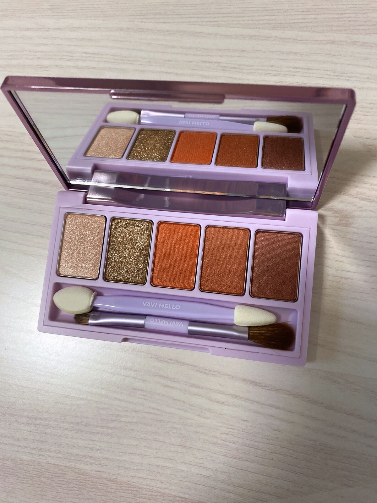 バビメロシャイニーアイパレット/VAVI MELLO/アイシャドウパレットを使ったクチコミ（3枚目）