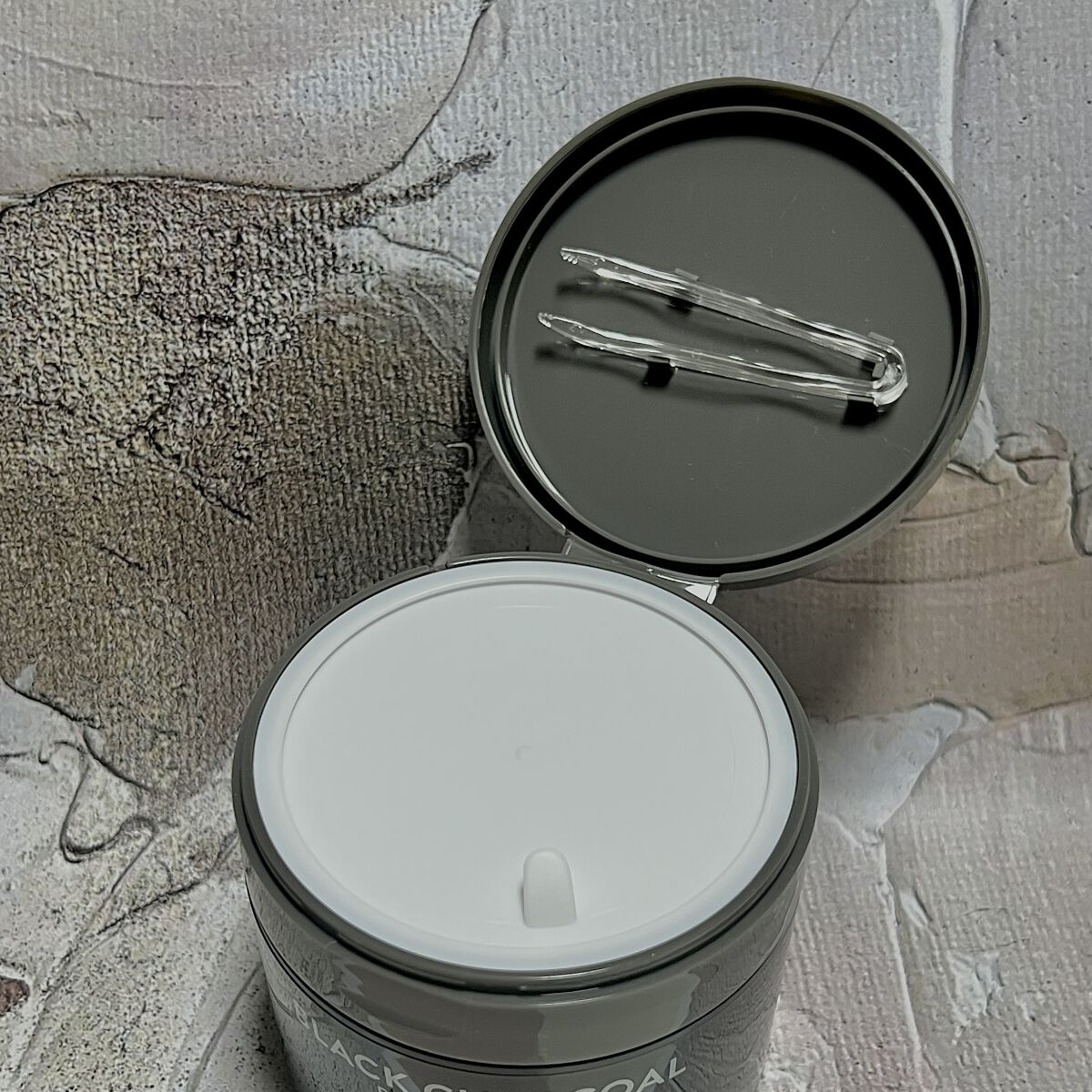 BLACK CHARCOAL PORE TONER PAD/ネイチャーリパブリック/シートマスク・パックを使ったクチコミ（3枚目）