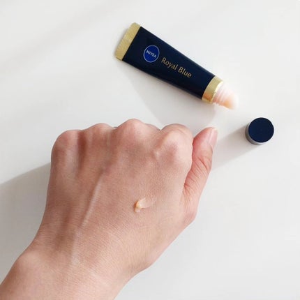 ニベア ロイヤルブルーリップ 濃密美容ケア/ニベア/リップ美容液を使ったクチコミ(3枚目)