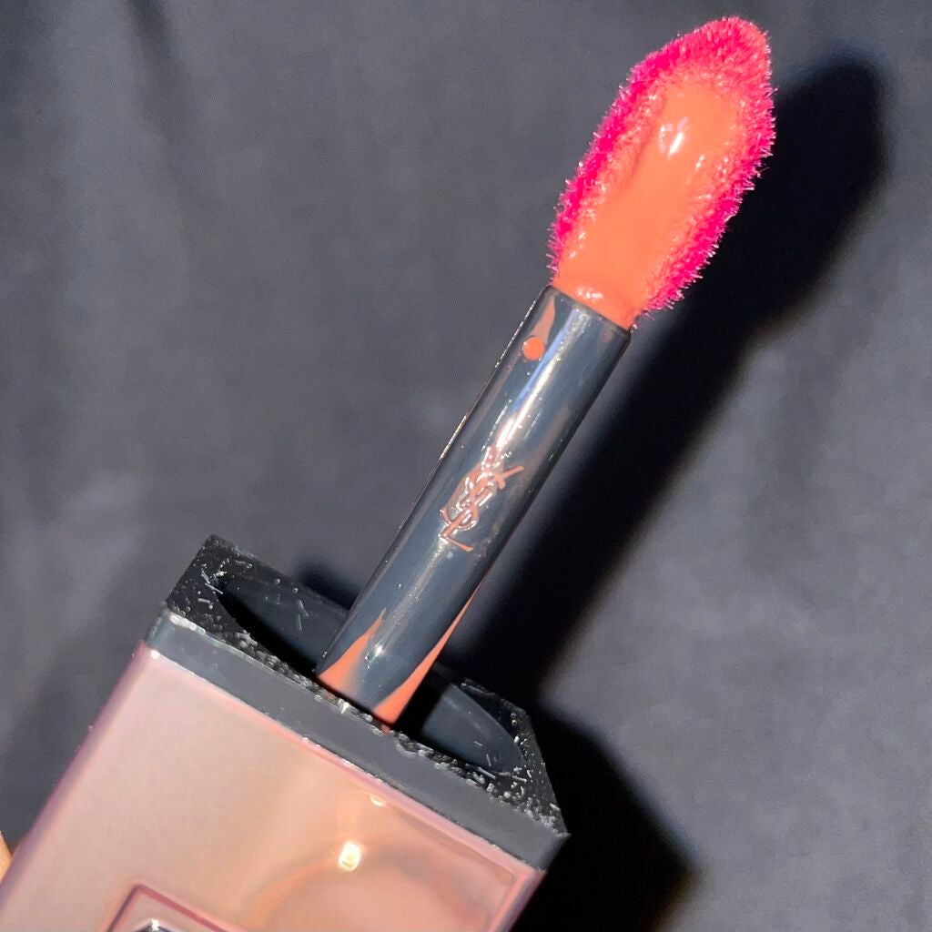 ルージュ ピュールクチュール ヴェルニ ウォーターグロウ/YVES SAINT LAURENT BEAUTE/口紅を使ったクチコミ(2枚目)