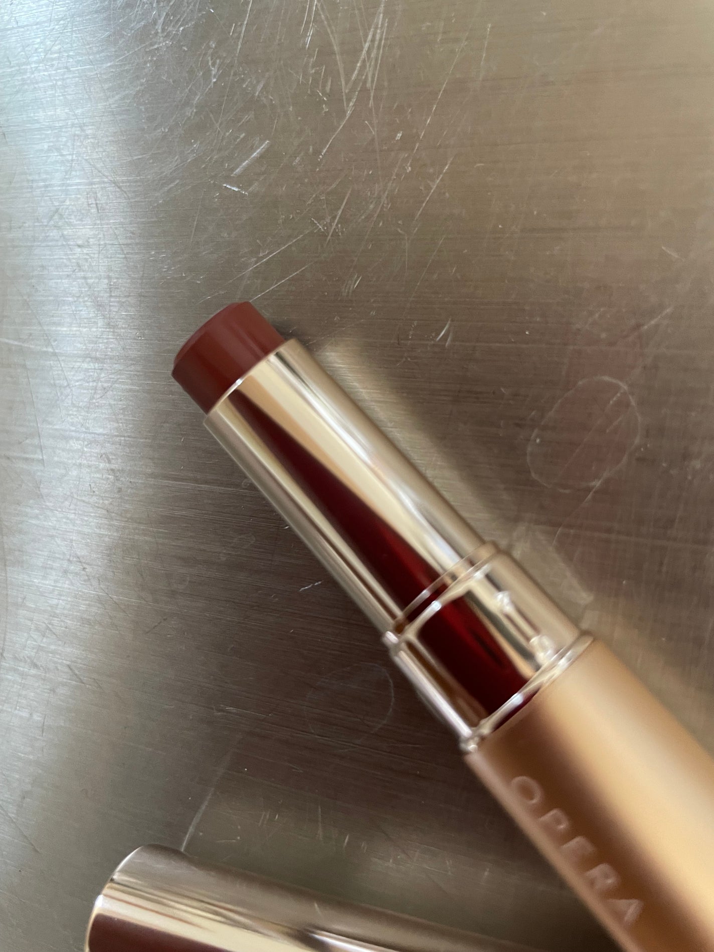 プランクトン on LIPS 「透け感とこっくり感の両立。#オペラシアーマットリップスティック..」(2枚目)