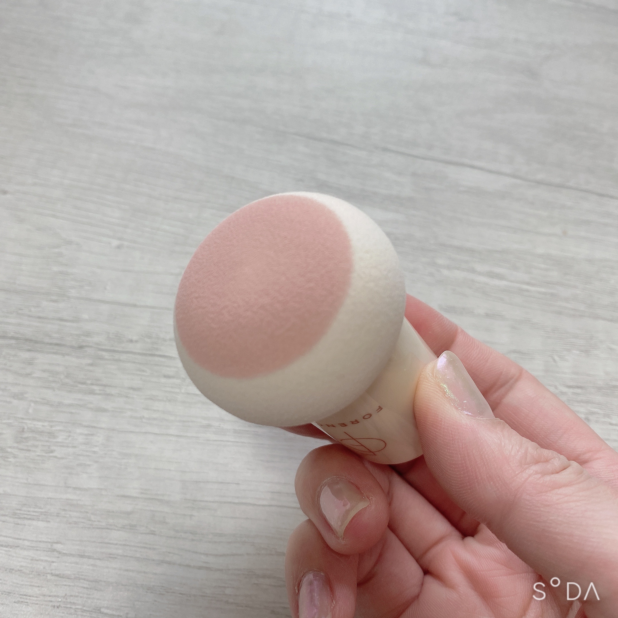 ベアブラッシャー パフ付き 05 ラブローン/フォレンコス/パウダーチークを使ったクチコミ（3枚目）