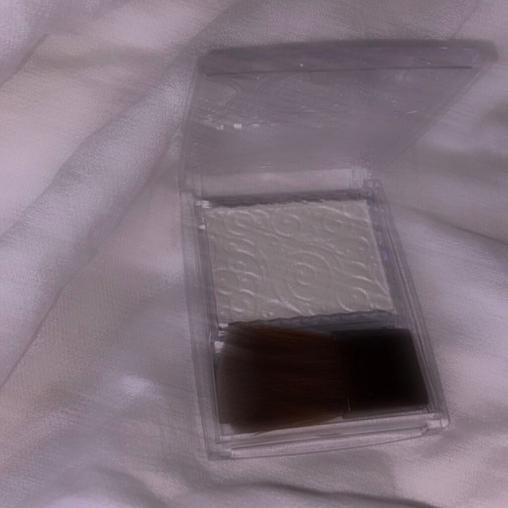 パールグロウハイライト/CEZANNE/パウダーハイライトを使ったクチコミ(2枚目)