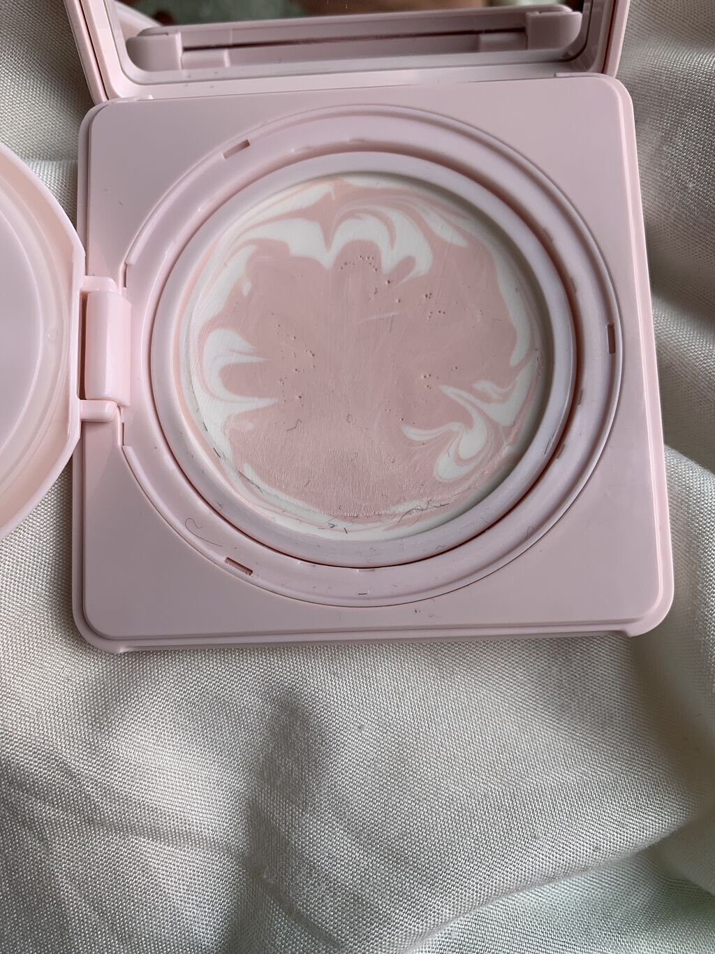 ランタンポレル ブロッサム クリーム コンパクト/GIVENCHY/化粧下地を使ったクチコミ（2枚目）