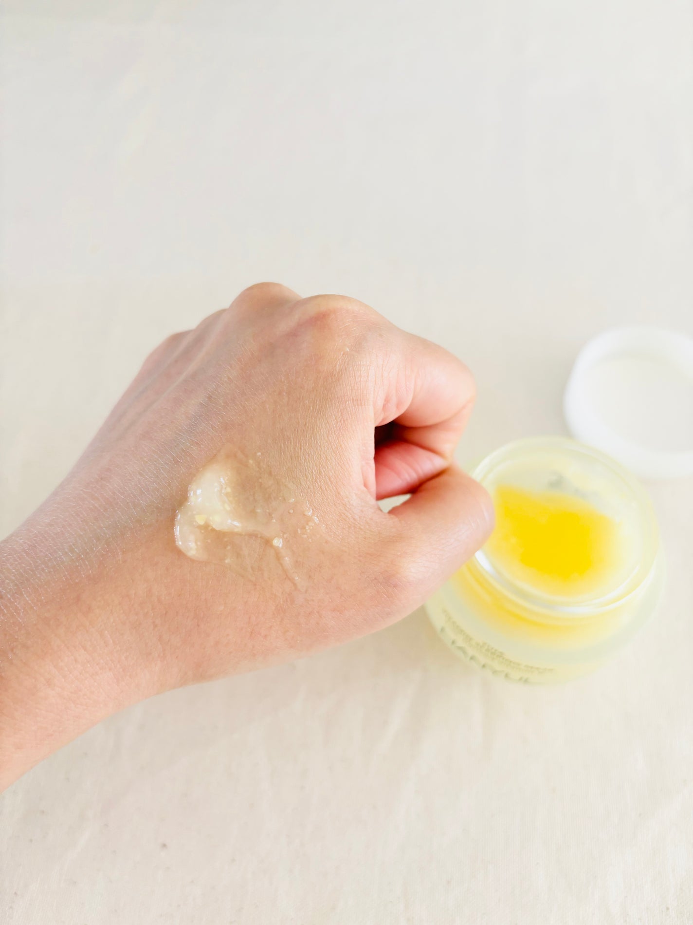 月光ゆず睡眠パック/HANYUL(ハンユル)/フェイスクリームを使ったクチコミ(3枚目)