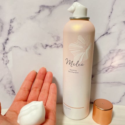 sss on LIPS 「美髪成分が詰まった濃密クリーム泡です。シュッとスプレーを押すと..」(2枚目)