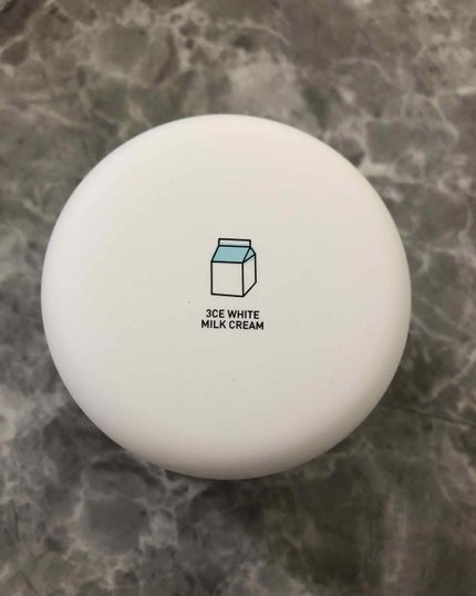 WHITE MILK CREAM/3CE/フェイスクリームを使ったクチコミ(1枚目)