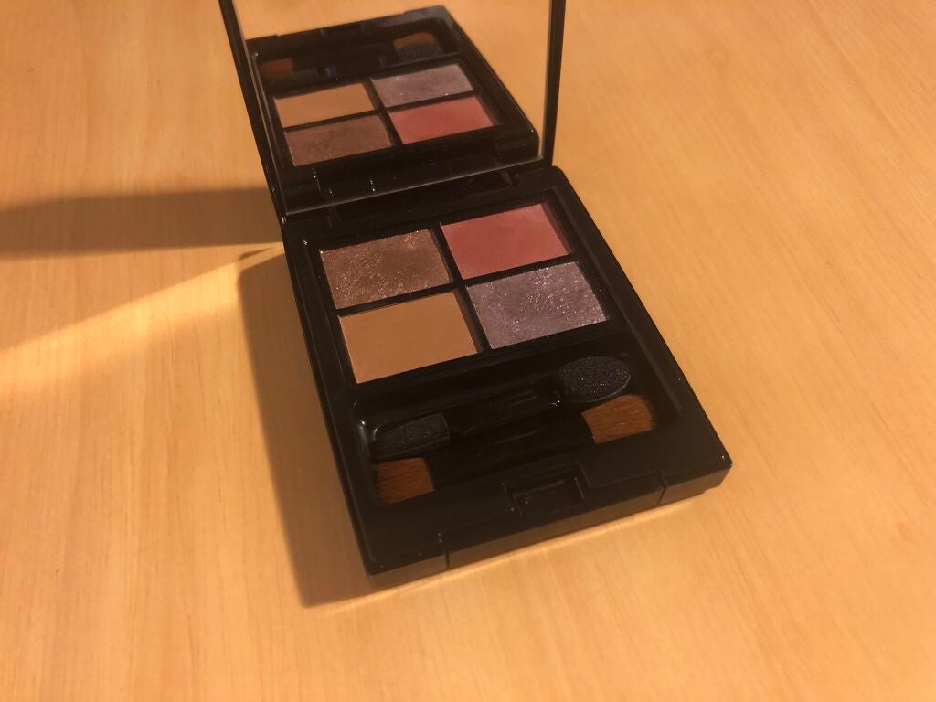 ミネラルクラッシィシャドー/エトヴォス/アイシャドウパレットを使ったクチコミ(1枚目)