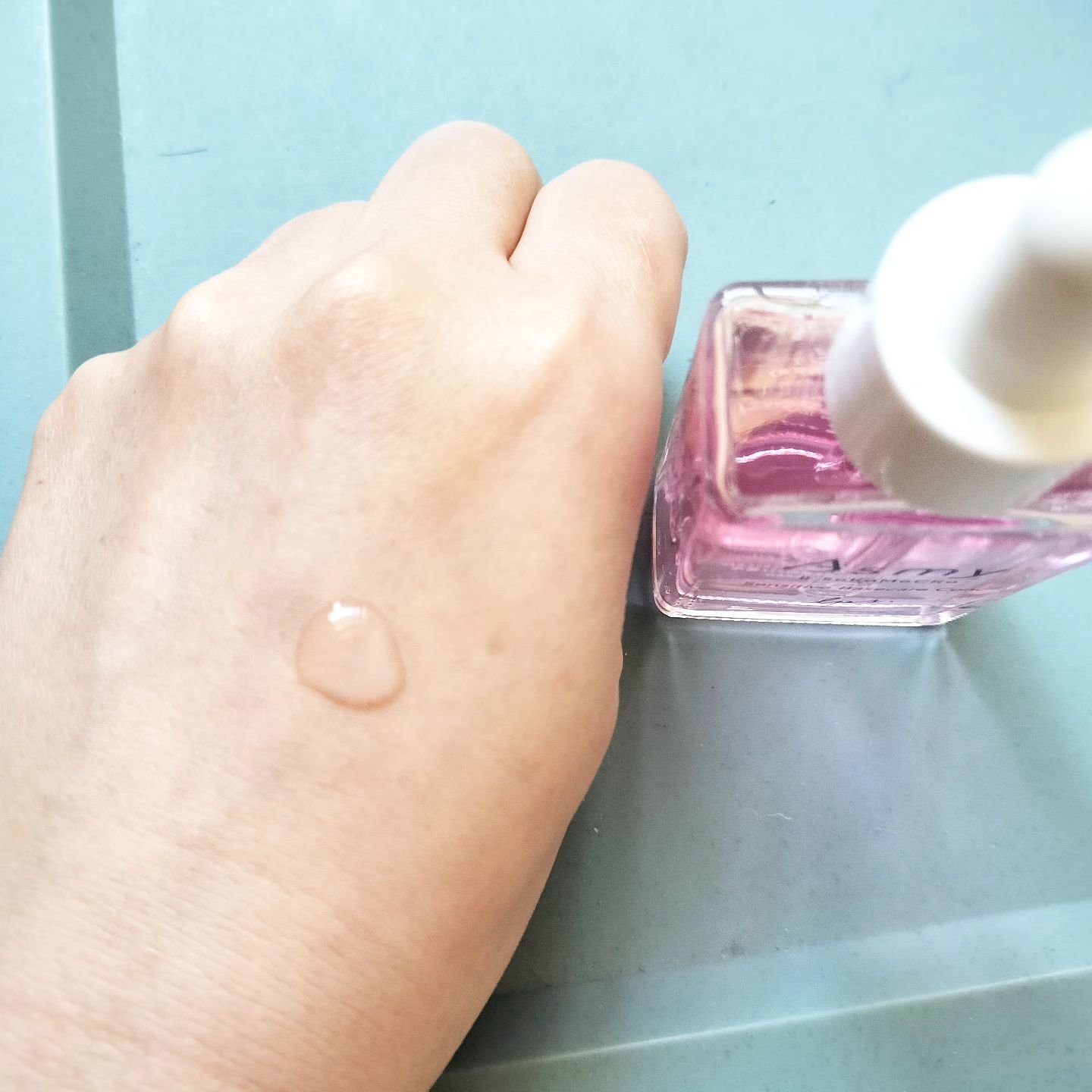 センシティブ ベースケアコンク/Asmy/美容液を使ったクチコミ（3枚目）