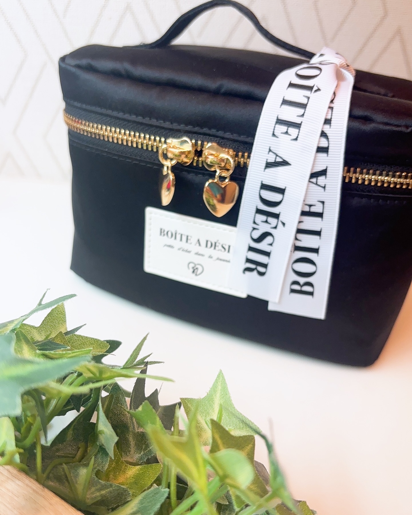 バニティポーチ M/BOITE A DESIR/化粧ポーチを使ったクチコミ（1枚目）