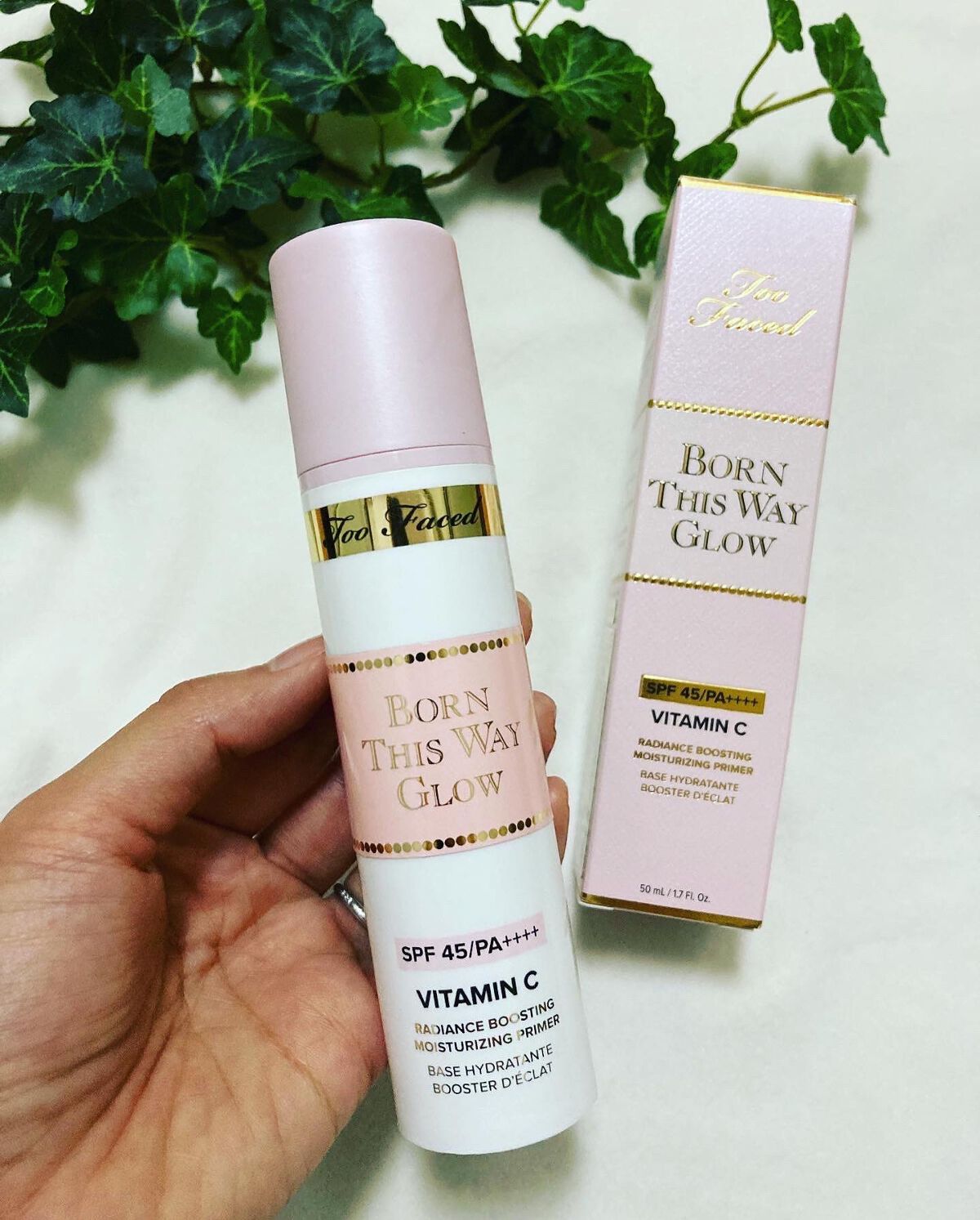 ボーン ディス ウェイ グロウ モイスチュアライジング メイクアップ プライマー/Too Faced/化粧下地を使ったクチコミ(1枚目)