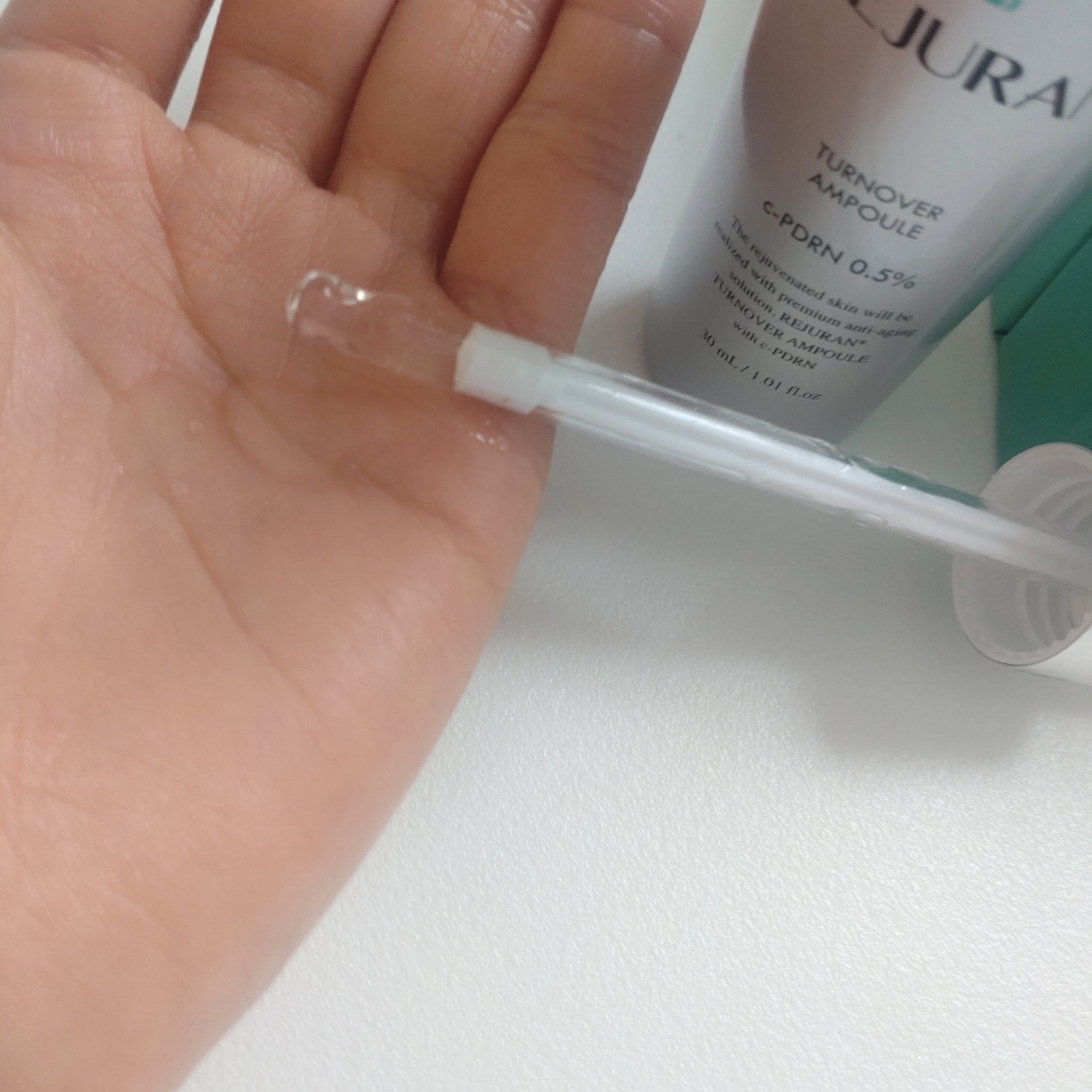 REJURAN ターンオーバーアンプル 30ml/REJURAN COSMETICS/美容液を使ったクチコミ（3枚目）