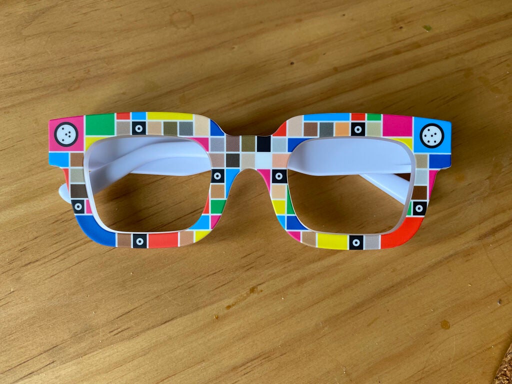 その辺の猫@フォロバ on LIPS 「やっとZOZOグラスが来ました👓早速診断❣️やや明るめの普通の..」(1枚目)