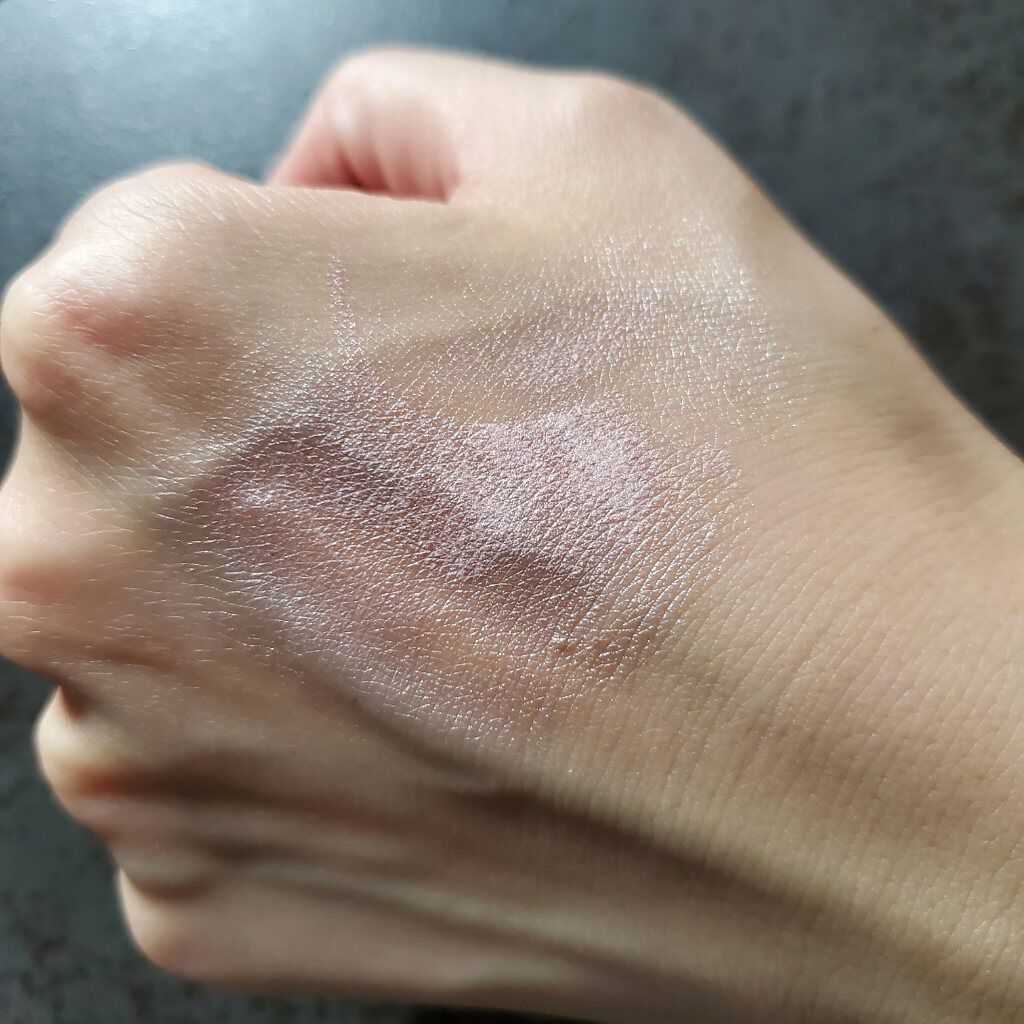 YOU GLOW  ILLUMINATER/FOCALLURE/リキッドハイライトを使ったクチコミ（2枚目）