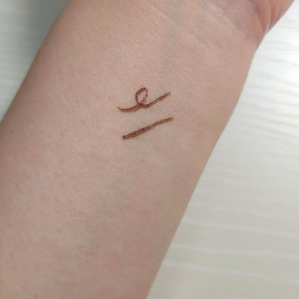 「密着アイライナー」ショート筆リキッド/デジャヴュ/リキッドアイライナーを使ったクチコミ(2枚目)